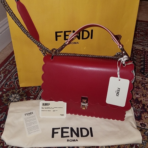 fendi kan i red
